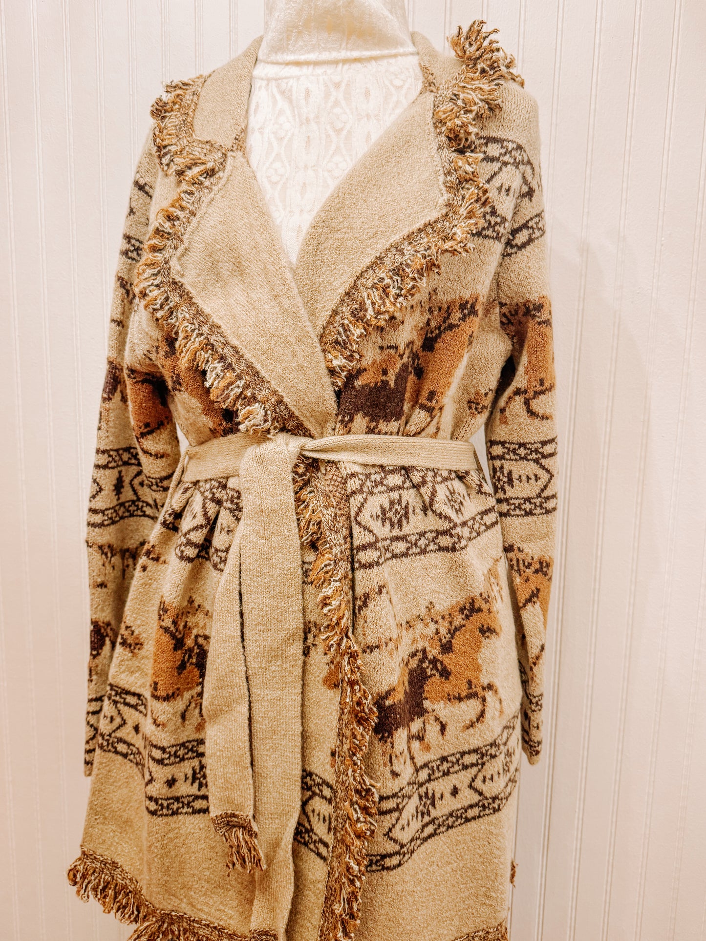 Miss Me patterned sweater jacket with lapel.