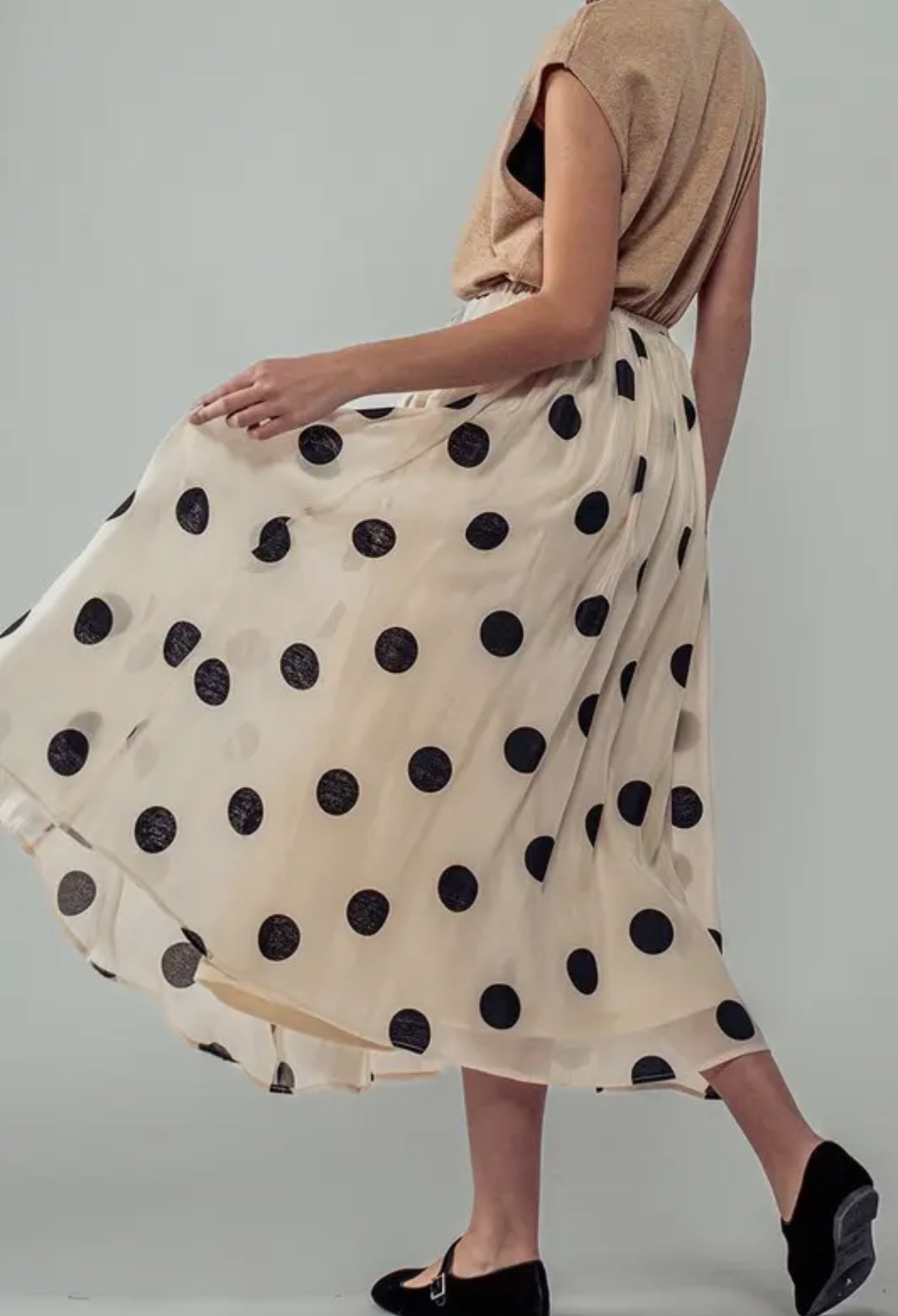 Polkadot elastic waist midi skirt in cream